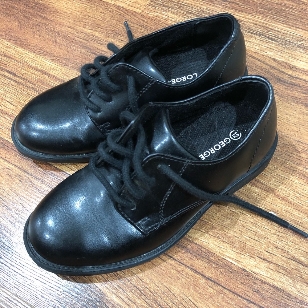 Black shoes